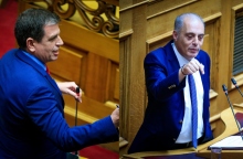 Φραστικό επεισόδιο Καιρίδη – Βελόπουλου: Δεν θα βγεις ούτε βουλευτής, φέρε τα λεφτά από τη Γερμανία