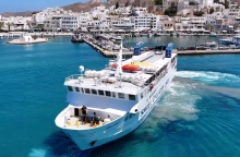 Ρεμέτζο του Express Skopelitis στο λιμάνι της Νάξου