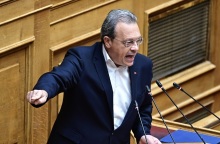 Φάμελλος: Αντισυνταγματική και ντροπιαστική η τροπολογία για το Μνημείο του Αγνώστου Στρατιώτη