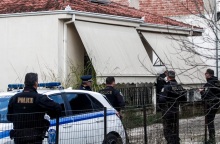 Τρίκαλα: Τι υποστηρίζει ο 18χρονος που έπνιξε τη μητέρα του