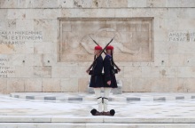 Με 159 «ναι» υπερψηφίστηκε η τροπολογία για το μνημείο του Αγνώστου Στρατιώτη