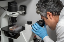 Μελέτη: Πώς το εμβόλιο κατά της Covid-19 «ενισχύει» την ανοσολογική απόκριση καρκινοπαθών