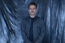 Ο Γιώργος Καραμίχος σκηνοθετεί τον «Ευγένιο» του Φρανκ Μακ Γκίνες στο Θέατρο Σημείο