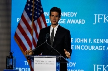 Ο εγγονός του προέδρου Κένεντι, Τζακ Σλόσμπεργκ