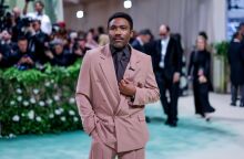 Ο Ντόναλντ Γκλόβερ αποκαλύπτει ότι υπέστη εγκεφαλικό πέρυσι: «Η δεύτερη ζωή μου ξεκίνησε όταν κατάλαβα ότι έχω μόνο μία»