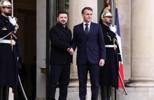 Συνάντηση Ζελένσκι - Μακρόν στο Παρίσι