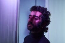 O Ody Icons στο «Κάπου περνούσε μια φωνή»