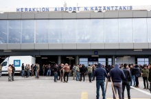 Μπλόκα αγροτών: Άνοιξε το αεροδρόμιο στα Χανιά – Πτήσεις έως τις 23:00 στο αεροδρόμιο Ηρακλείου