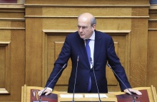 Χατζηδάκης: 600 εκατ. ευρώ έως το τέλος του 2025 στους αγρότες - Η πρόσθετη στήριξη