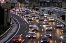 Γολγοθάς η επιστροφή των εκδρομέων στην Αθήνα - Ατελείωτες ουρές χιλιομέτρων