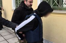 O κατηγορούμενος για τη δολοφονία του 17χρονου στις Σέρρες, στη προσαγωγή του στο δικαστήριο