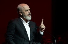 Ο Έντι Ράμα 