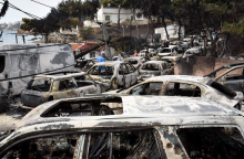 Στη φωτιά στο Μάτι οδηγοί εγκλωβίστηκαν στα αυτοκίνητά τους και κάηκαν ζωντανοί