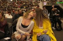 Το φιλί ανάμεσα σε δύο γυναίκες στο Κύπελλο Ιταλίας