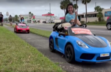 Δύο γυναίκες προσπαθούν να διανύσουν διαδρομή 804 χλμ με παιδικά αυτοκίνητα