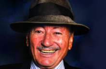 Πέθανε ο βραβευμένος Αλγερινός σκηνοθέτης Μοχάμεντ Λάχνταρ Χαμίνα σε ηλικία 95 ετών