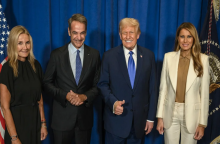 Κυριάκος Μητσοτάκης και Μαρέβα Γκραμπόφσκι στη δεξίωση που παρέθεσε ο Ντόναλντ Τραμπ στη Νέα Υόρκη