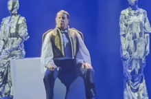 Madwalk 2025: Συγκίνησε ο Γιώργος Μαζωνάκης - Ερμήνευσε τη «Θαλασσογραφία» του Διονύση Σαββόπουλου