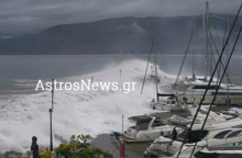 Νεκρός λιμενικός στο Παράλιο Άστρος: «Μας πήρε το κύμα» - Χτύπησε το κεφάλι του στα βράχια