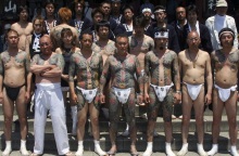 Οι Yakuza κατά τη διάρκεια του Φεστιβάλ Sanja Matsuri στο Τόκιο