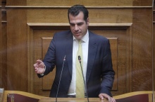 Ο υπουργός Υγείας, Θάνος Πλεύρης