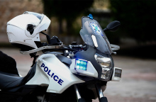 Συμμορία διαρρηκτών «ρήμαζε» τα νότια προάστια - Παραβίαζαν τις μπαλκονόπορτες με κατσαβίδι 