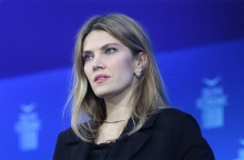 Καϊλή: Απαντά για το σπίτι στις Βρυξέλλες και τη βαλίτσα με τα χρήματα 