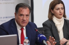 Ο Υπουργός Υγείας, Άδωνις Γεωργιάδης με την αναπληρώτρια Υπουργό, Ειρήνη Αγαπηδάκη