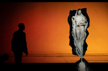 Ενυπώσεις από τη θεατρική παράσταση «Εγκάρσιος Προσανατολισμός» του Δημήτρη Παπαϊωάννου