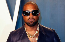 Ο Κάνιε Γουέστ δέχεται κριτική για το φούτερ με τη φράση «White Lives Matter»