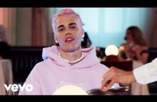 Justin Bieber - Yummy (Official Video)