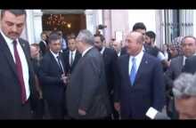 Çavuşoğlu, Yunan Mevkidaşı İle İzmir Sokaklarında