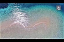 Τα παραδεισένια δίδυμα νησάκια που βυθίζονται, 1 ώρα από την Αθήνα beautiful islets Greece Drone