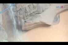 Εικόνες βιβλικής καταστροφής -  Χάθηκε η γη στη Σαντορίνη