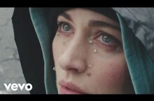 Chairlift - Crying in Public (Video)