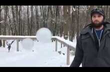 Blowing bubbles in the freezing cold !