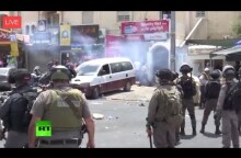 Clashes between Palestinians and Israeli police in West Bank (streamed live)