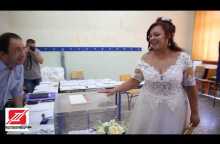 Η νύφη Κατερίνα ψήφισε για τις Εθνικές Εκλογές 2019.