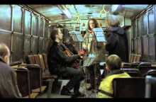 Eternity and a Day - Mia aioniotita kai mia mera - bus scene