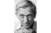 Θοδωρής Καλλιφατίδης