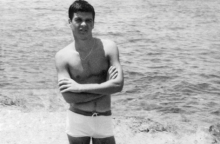 Ο Γιώργος Χρονάς γράφει στην ATHENS VOICE για την Ίο.