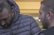 Άγριος ξυλοδαρμός δημοσιογράφου από ακροδεξιό μαφιόζο έξω από τη Ρώμη 