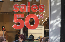 Τελευταία ημέρα εκπτώσεων την Τετάρτη 