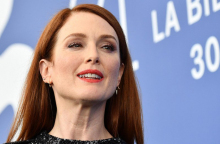 Τζούλιαν Μουρ: Η σεξουαλική κακοποίηση θα σταματήσει μόνο αν αναγνωρίσουμε ότι είναι έγκλημα