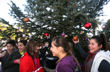 ΣΤΟΛΙΣΜΟΣ ΧΡΙΣΤΟΥΓΕΝΝΙΑΤΙΚΟ ΔΕΝΤΡΟ