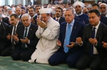 erdogan_praying.jpg