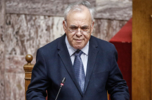 dragasakis234.jpg