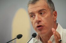 theodorakis.jpg