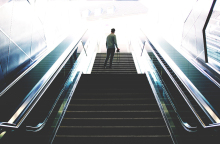 escalator-1245905_1920.jpg