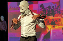 «The Factory» του Mohammad Al Attar, σκην.: Omar Abusaada στη Στέγη